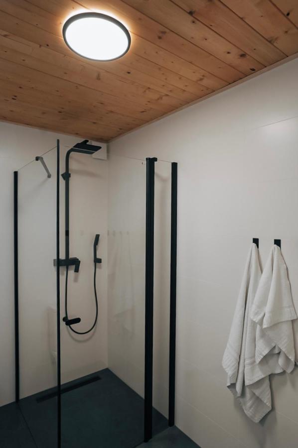 Lofoten Cabins Hopen  외부 사진